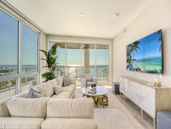 Gulf Front Siesta Key Vacation Condo Three Bedroom