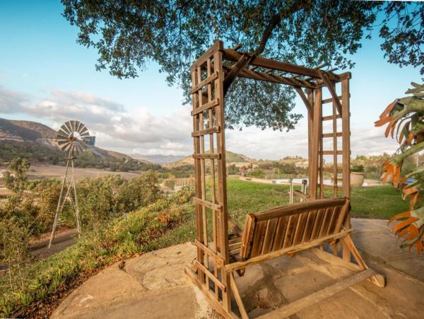 Temecula Stunning Vacation Estate with Private Pool and Views