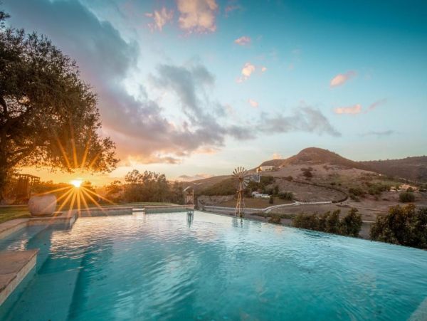Temecula Stunning Vacation Estate with Private Pool and Views