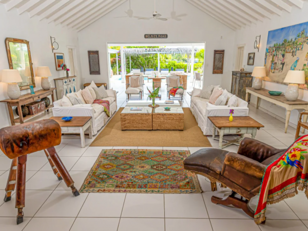 Fantastic 8 Bedroom Villa with Private Beach in Antigua