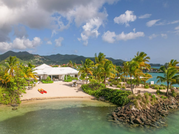 Fantastic 8 Bedroom Villa with Private Beach in Antigua