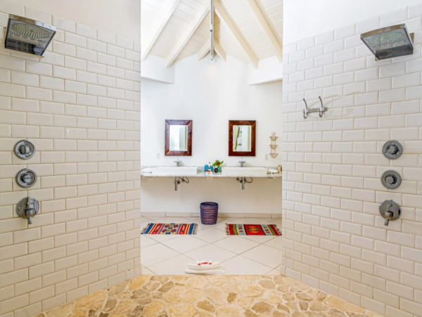 Fantastic 8 Bedroom Villa with Private Beach in Antigua