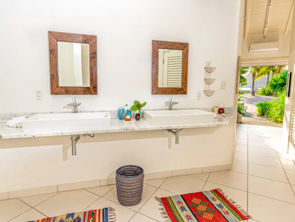 Fantastic 8 Bedroom Villa with Private Beach in Antigua