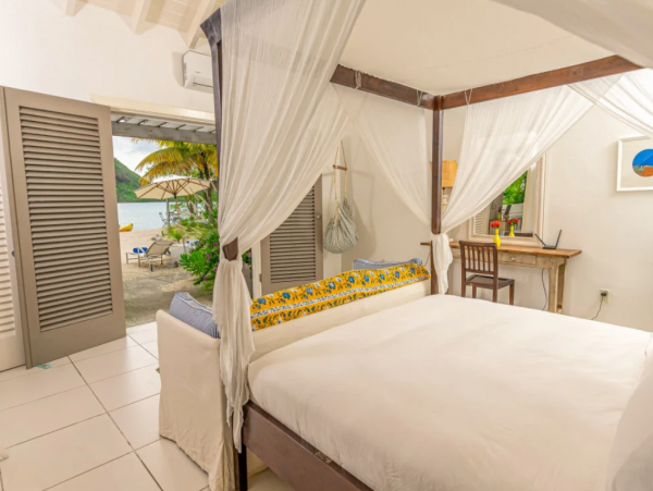 Fantastic 8 Bedroom Villa with Private Beach in Antigua