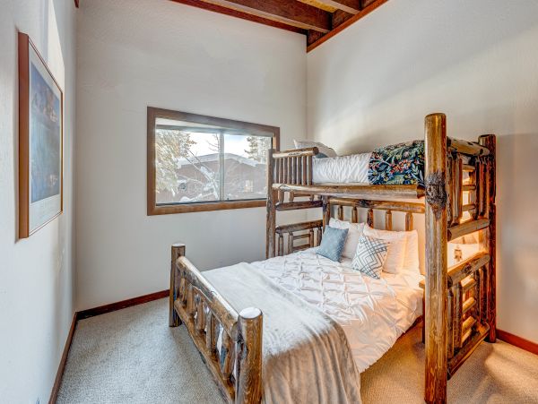 Lake Tahoe North Shore Home 1060108