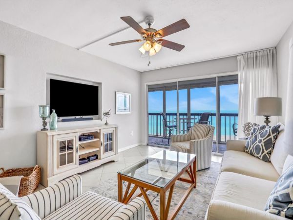 Beachfront Two Bedroom Vacation Condo in Indian Shores