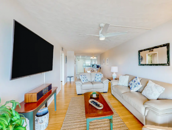 Indian Shores Condo with 2 Bedrooms with & Gulf views