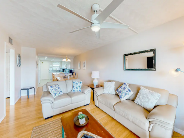 Indian Shores Condo with 2 Bedrooms with & Gulf views
