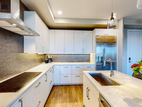 Modern Penthouse Condo in Madeira Beach