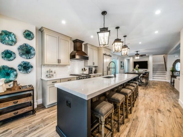Stunning Vacation Rental with 7 Bedrooms in Lido Key