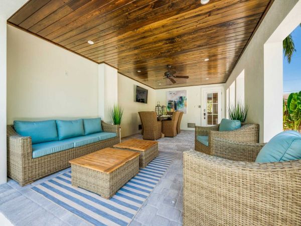 Stunning Vacation Rental with 7 Bedrooms in Lido Key