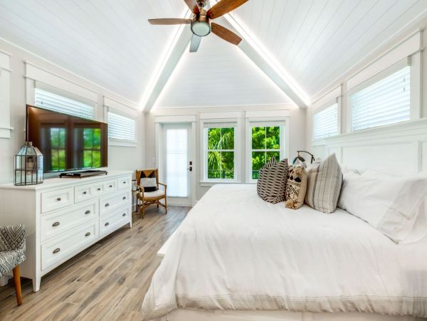 Stunning Vacation Rental with 7 Bedrooms in Lido Key