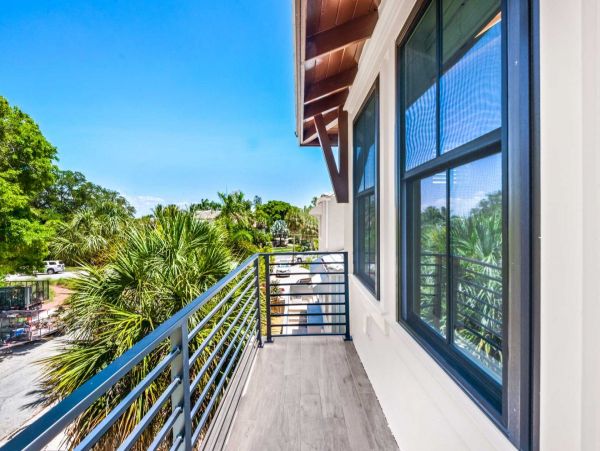Stunning Vacation Rental with 7 Bedrooms in Lido Key