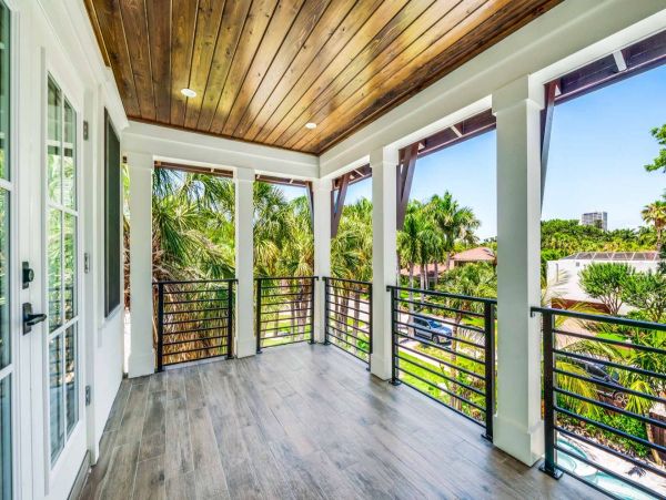 Stunning Vacation Rental with 7 Bedrooms in Lido Key