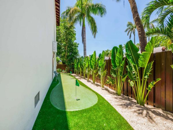 Stunning Vacation Rental with 7 Bedrooms in Lido Key