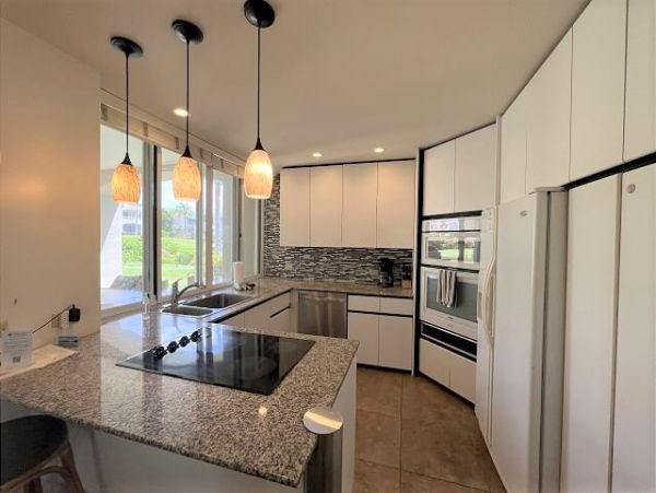 Wailea 2 Bedroom Vacation Condo Close to Beach Sleeps 6