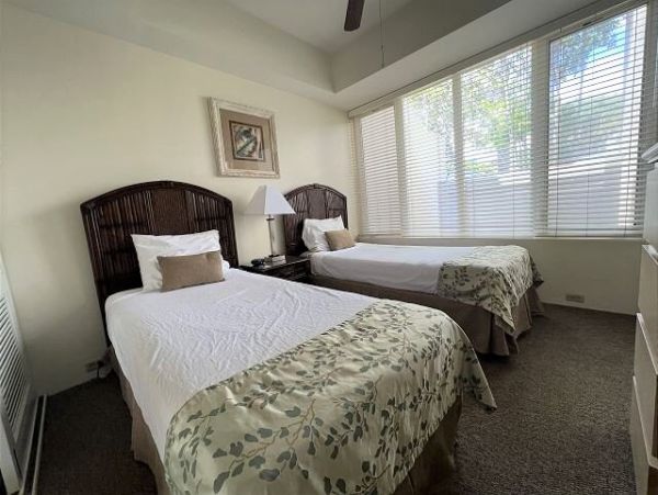 Wailea 2 Bedroom Vacation Condo Close to Beach Sleeps 6