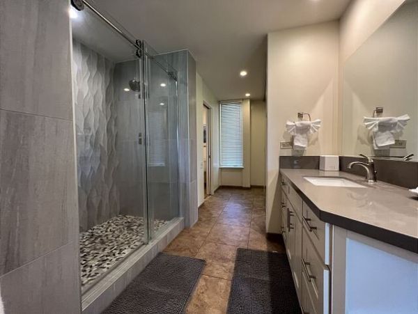 Wailea 2 Bedroom Vacation Condo Close to Beach Sleeps 6