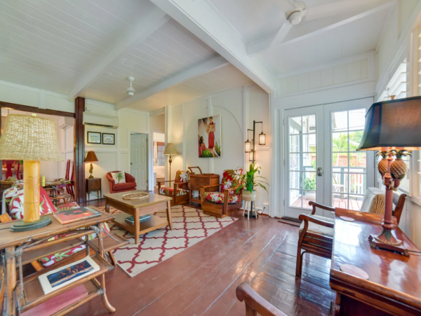 Gorgeous 5 Bedroom Pool Home in Lahaina Close to Beach