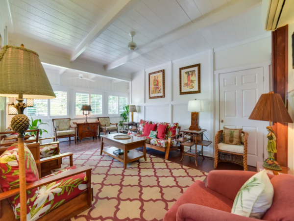 Gorgeous 5 Bedroom Pool Home in Lahaina Close to Beach