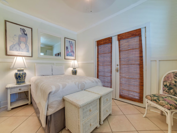 Gorgeous 5 Bedroom Pool Home in Lahaina Close to Beach