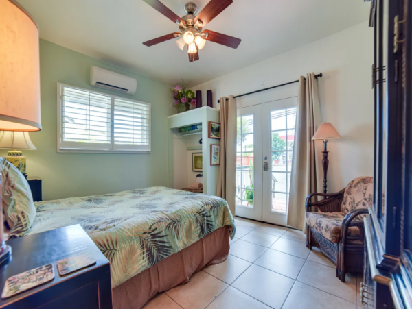 Gorgeous 5 Bedroom Pool Home in Lahaina Close to Beach