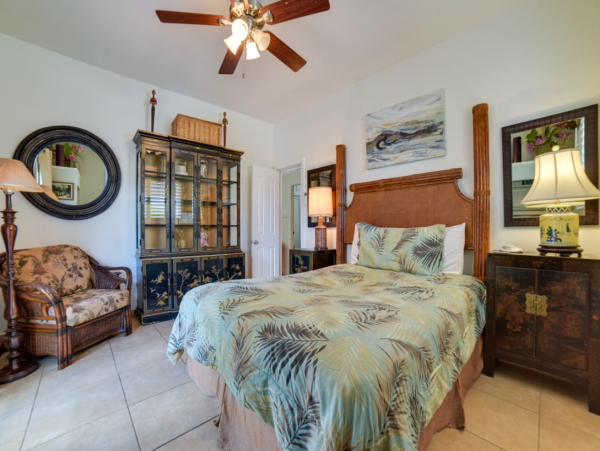 Gorgeous 5 Bedroom Pool Home in Lahaina Close to Beach