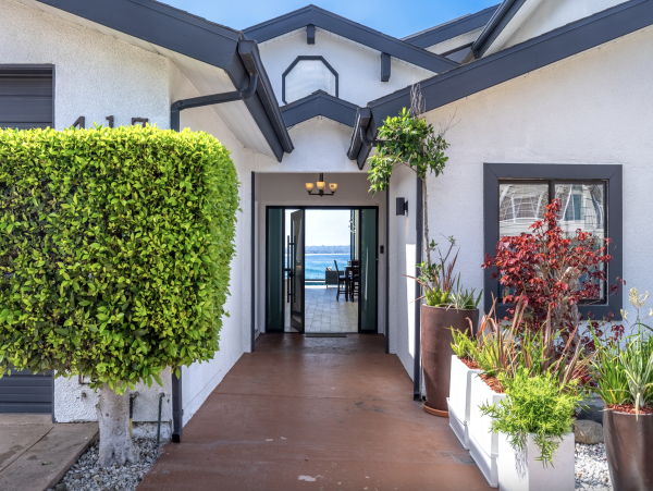 La Jolla10 Bedroom Oceanfront Luxury Estate Vacation Rental