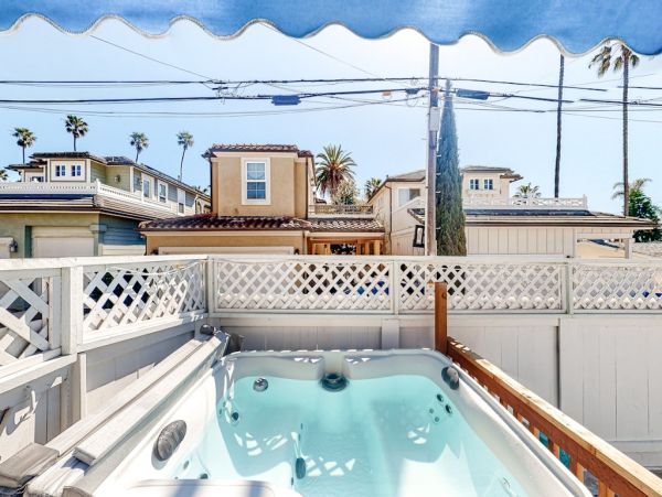 La Jolla Hideaway Walking Distance To Beach For 6 Guests