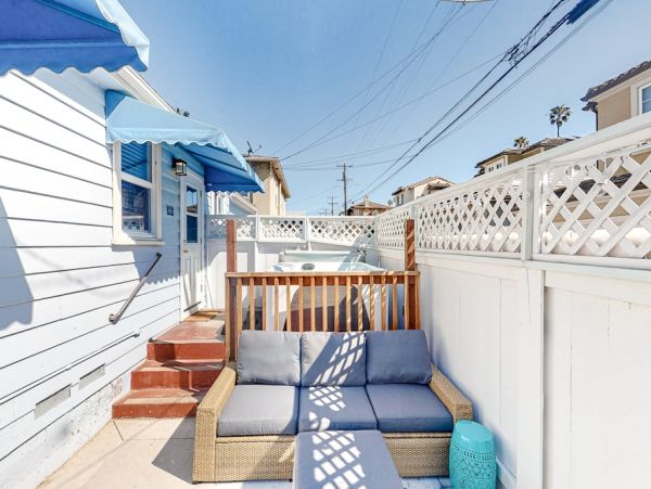 La Jolla Hideaway Walking Distance To Beach For 6 Guests