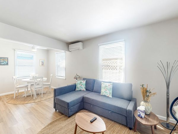 La Jolla Hideaway Walking Distance To Beach For 6 Guests