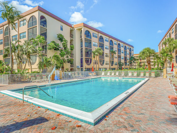 Lovely Updated Vacation Condo Wonderful Amenities