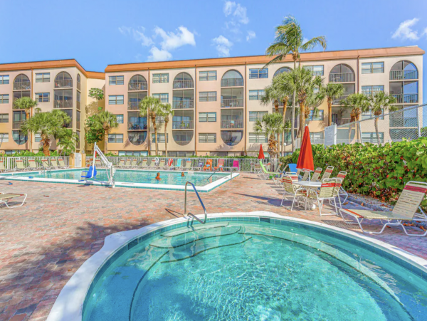Lovely Updated Vacation Condo Wonderful Amenities