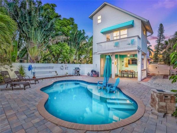 Bradenton Beach Vacation Home Two Bedroom