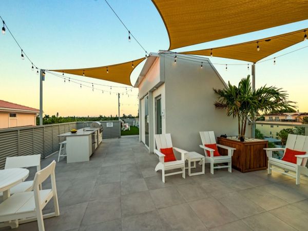 Siesta Key Gulf View Six Bedroom Vacation Rental