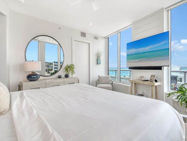 Luxury Rental  Four bedroom in Siesta Key Residence with Ocean Views