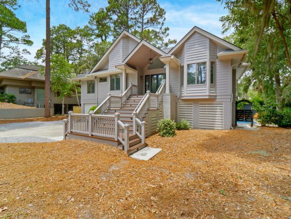 Hilton Head Vacation Home Four Bedroom Walk to Beach
