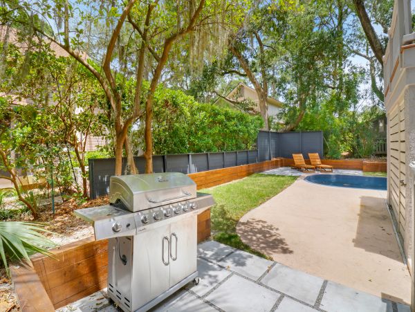 Hilton Head Vacation Home Four Bedroom Walk to Beach