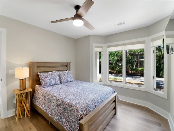 Hilton Head Vacation Home Four Bedroom Walk to Beach