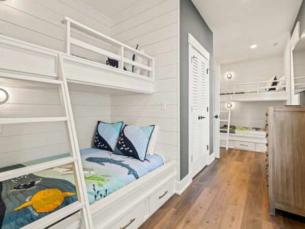 Oceanfront Upscale Vacation Rental in The Carolinas