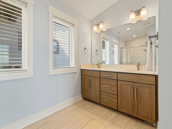 Oceanfront Upscale Vacation Rental in The Carolinas
