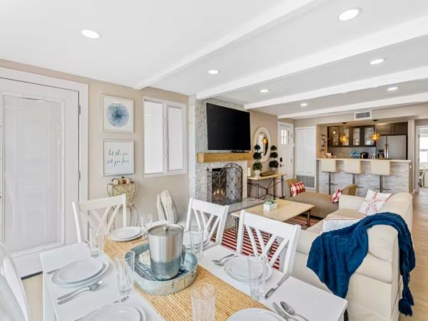 Charming Vacation Duplex in Dana Point Close to Beach Sleeps 6