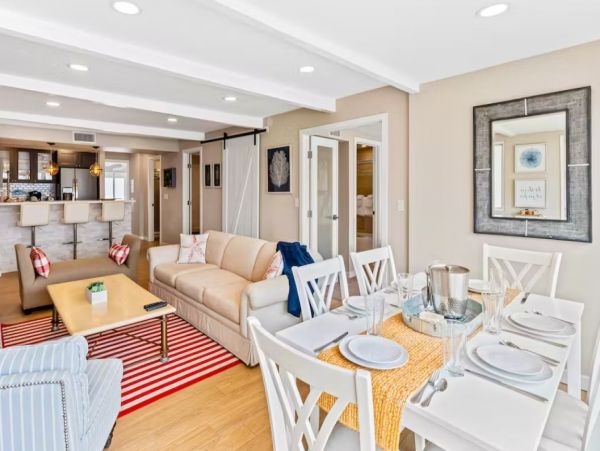 Charming Vacation Duplex in Dana Point Close to Beach Sleeps 6