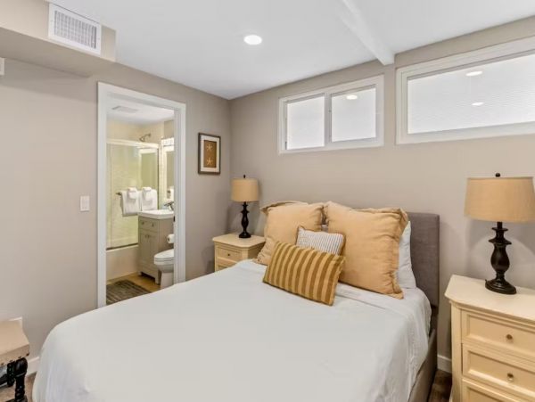 Charming Vacation Duplex in Dana Point Close to Beach Sleeps 6