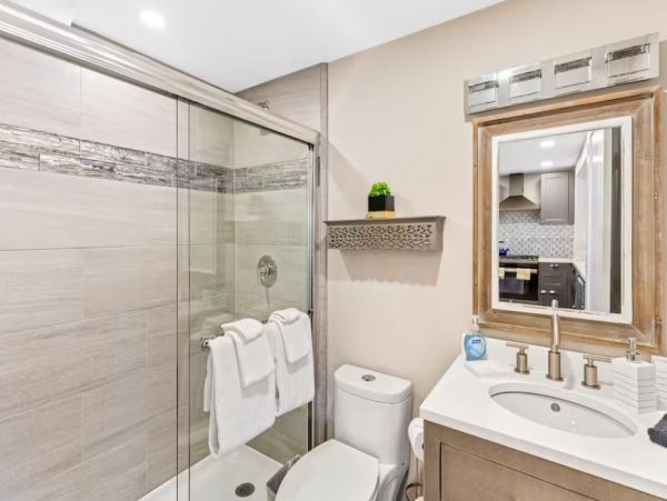 Charming Vacation Duplex in Dana Point Close to Beach Sleeps 6