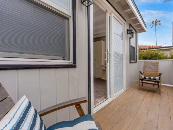 Charming Vacation Duplex in Dana Point Close to Beach Sleeps 6
