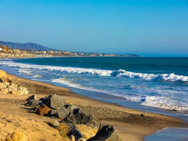 Charming Vacation Duplex in Dana Point Close to Beach Sleeps 6