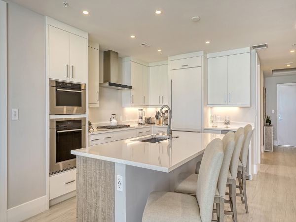On Beach Luxury Vacation Condo Three Bedroom