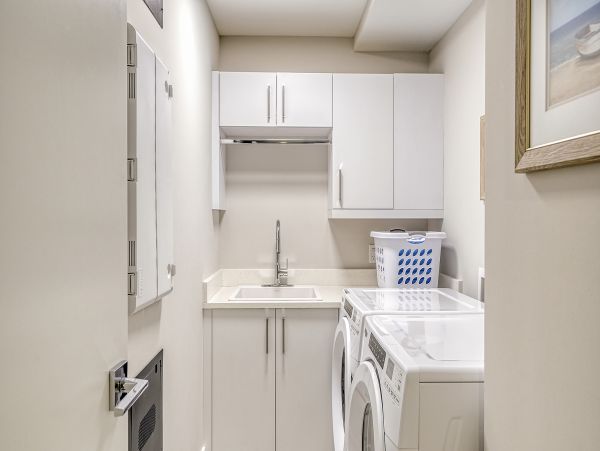 On Beach Luxury Vacation Condo Three Bedroom