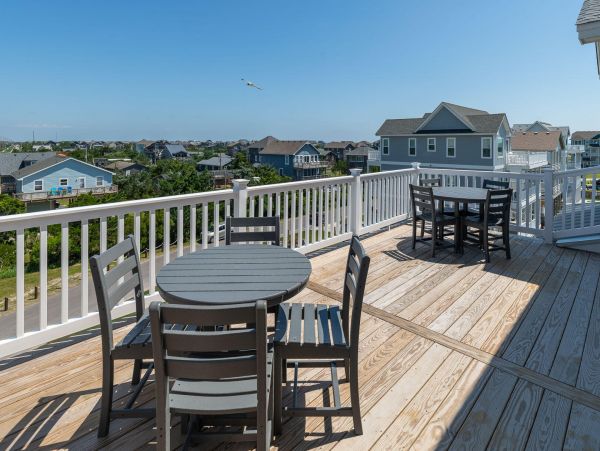 Luxury Vacation Pool Home in Salvo Close to Beach